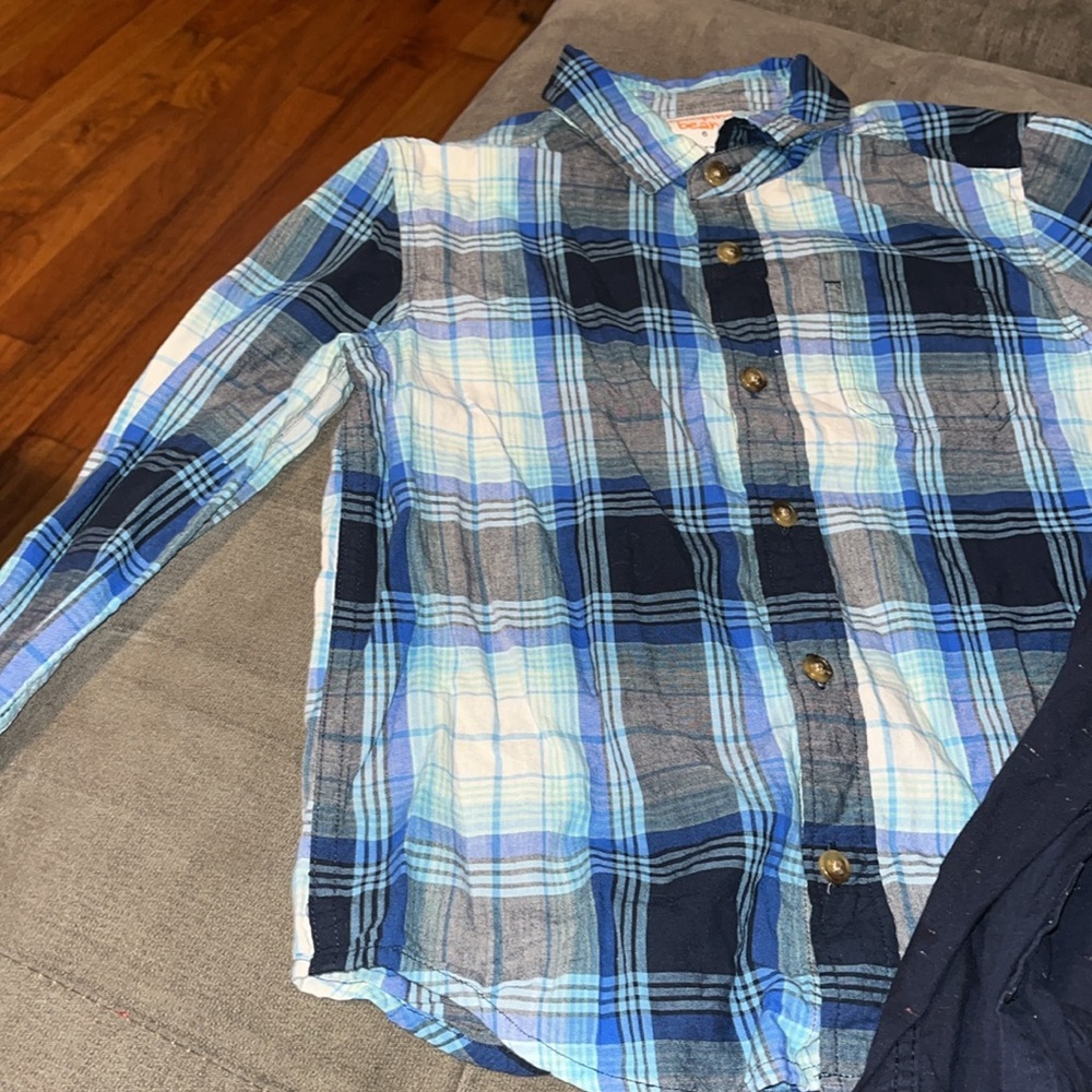 Boys button downs - Picture 5 of 6